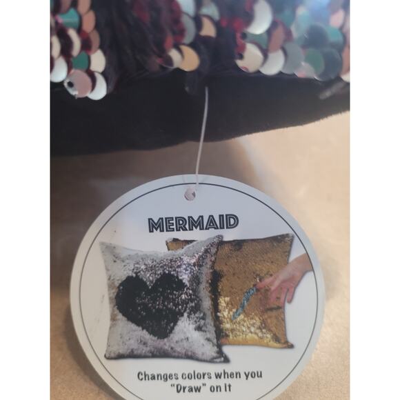 Christmas Pillow Naughty/Nice Changes Color/Words With Hand 18x18" - Picture 10 of 10